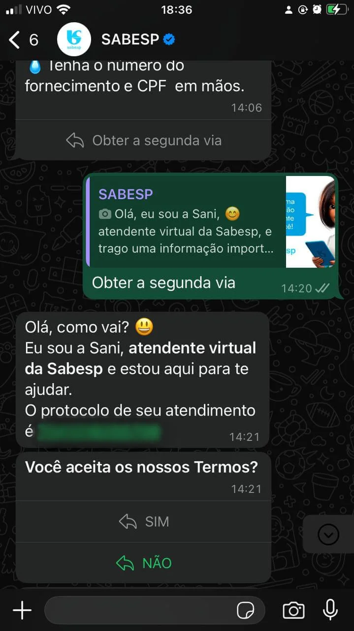 Exemplo de uma mensagem de saudação via WhatsApp, agradecendo o contato e fornecendo o protocolo de atendimento