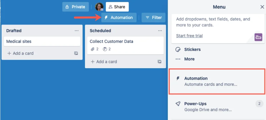 Interface do Trello com destaque para o botão “Automation”, permitindo configurar ações automáticas em cartões e quadros