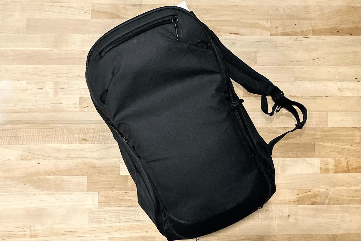 One of the Mystery bags by the Verge –– a black city backpack.