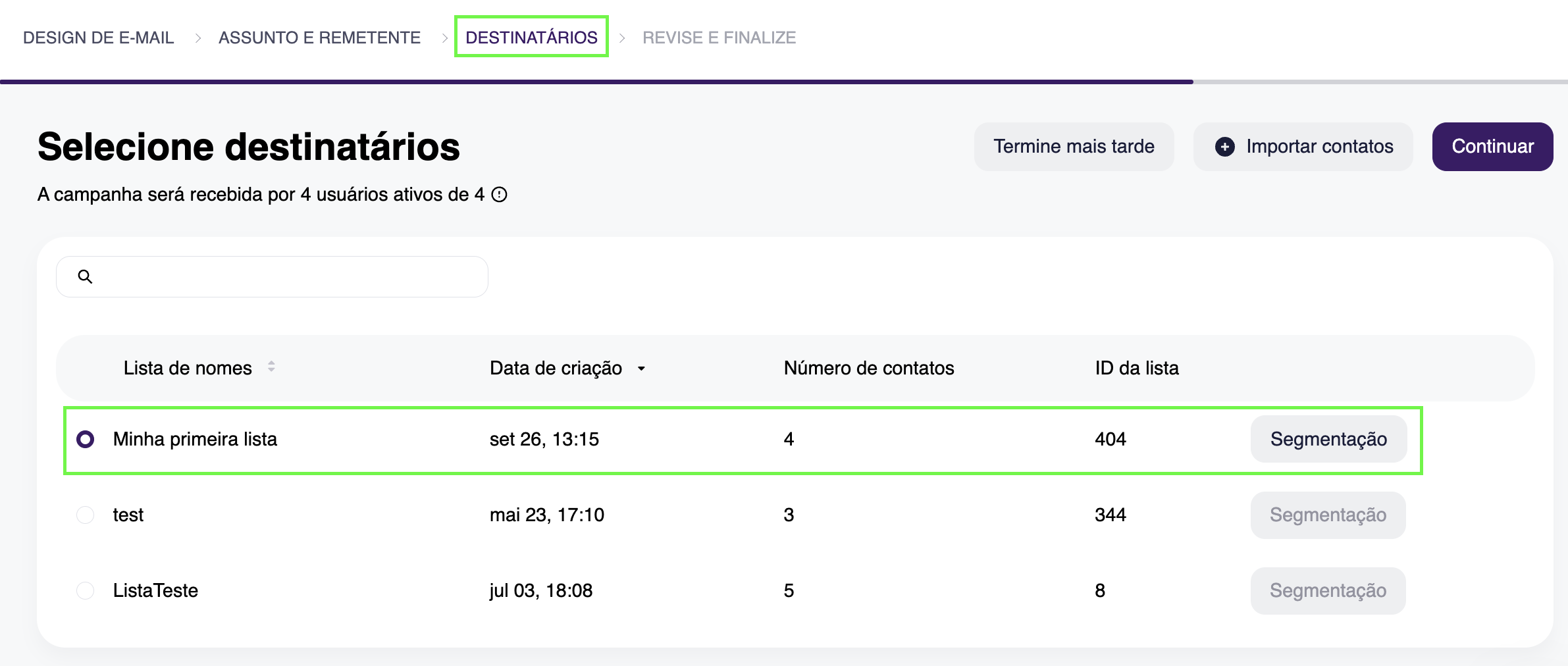 Segmentação de contatos ao criar uma campanha no novo construtor de e-mails da Selzy. Destacando a etapa Destinatários do fluxo de criação da campanha. 