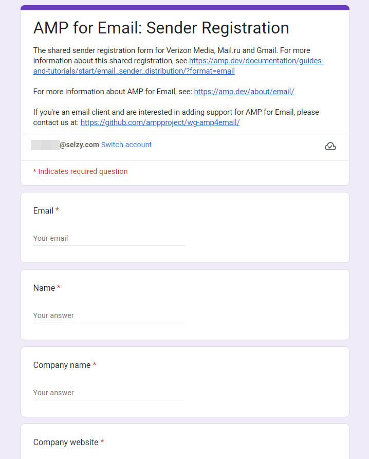 Formulário AMP for Email: Sender registration, hospedado no Google Forms. Esta é a seção superior da primeira página do formulário, que contém campos obrigatórios como E-mail, Nome, Nome da Empresa, Site da Empresa, etc.