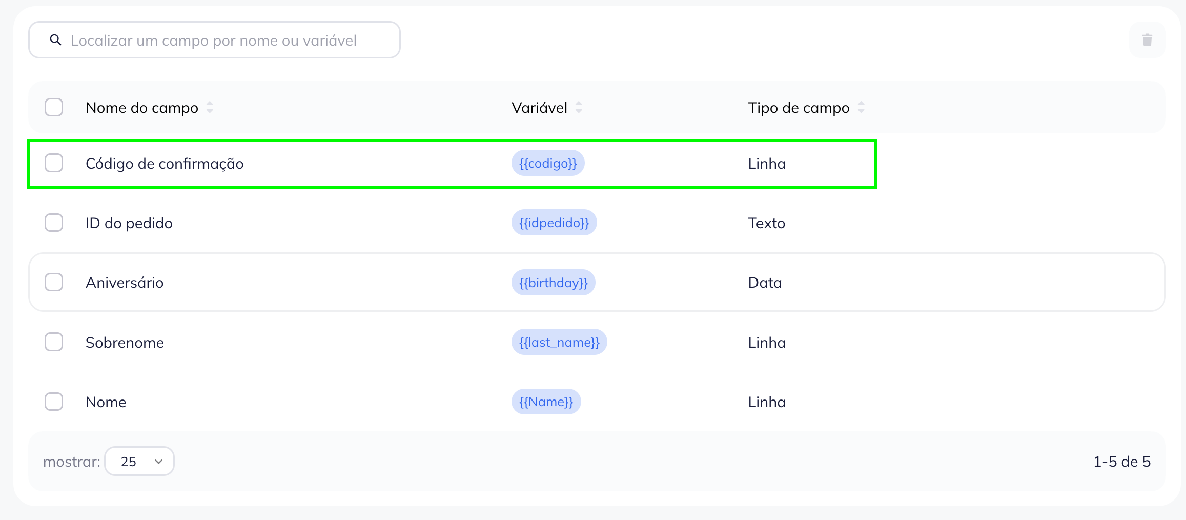 Uma lista de campos personalizados na Selzy. 